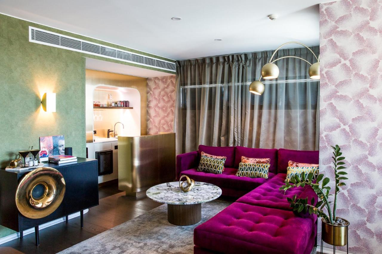 Ovolo The Valley Brisbane Bagian luar foto A suite at the hotel