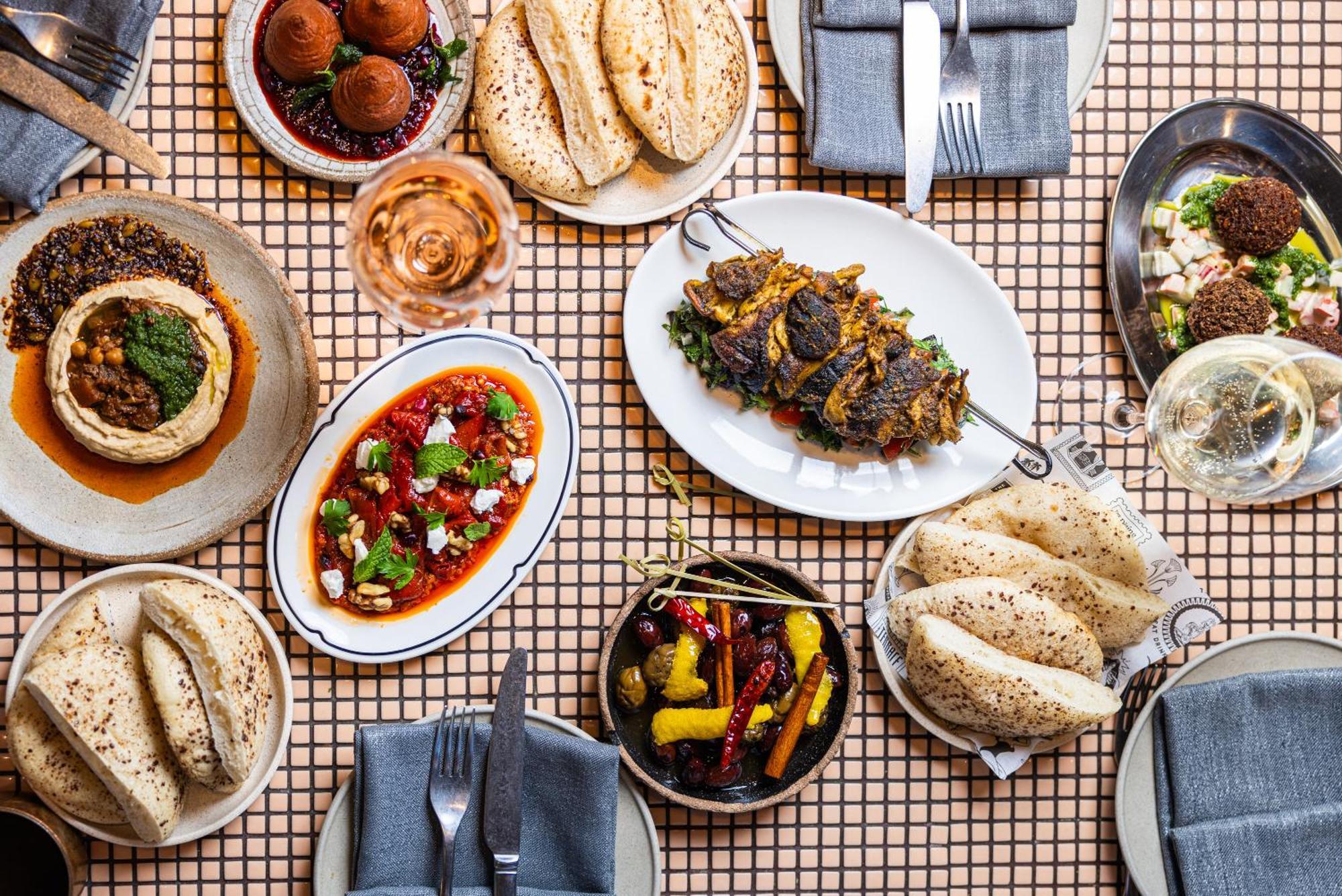 Ovolo The Valley Brisbane Bagian luar foto A selection of dishes at the restaurant