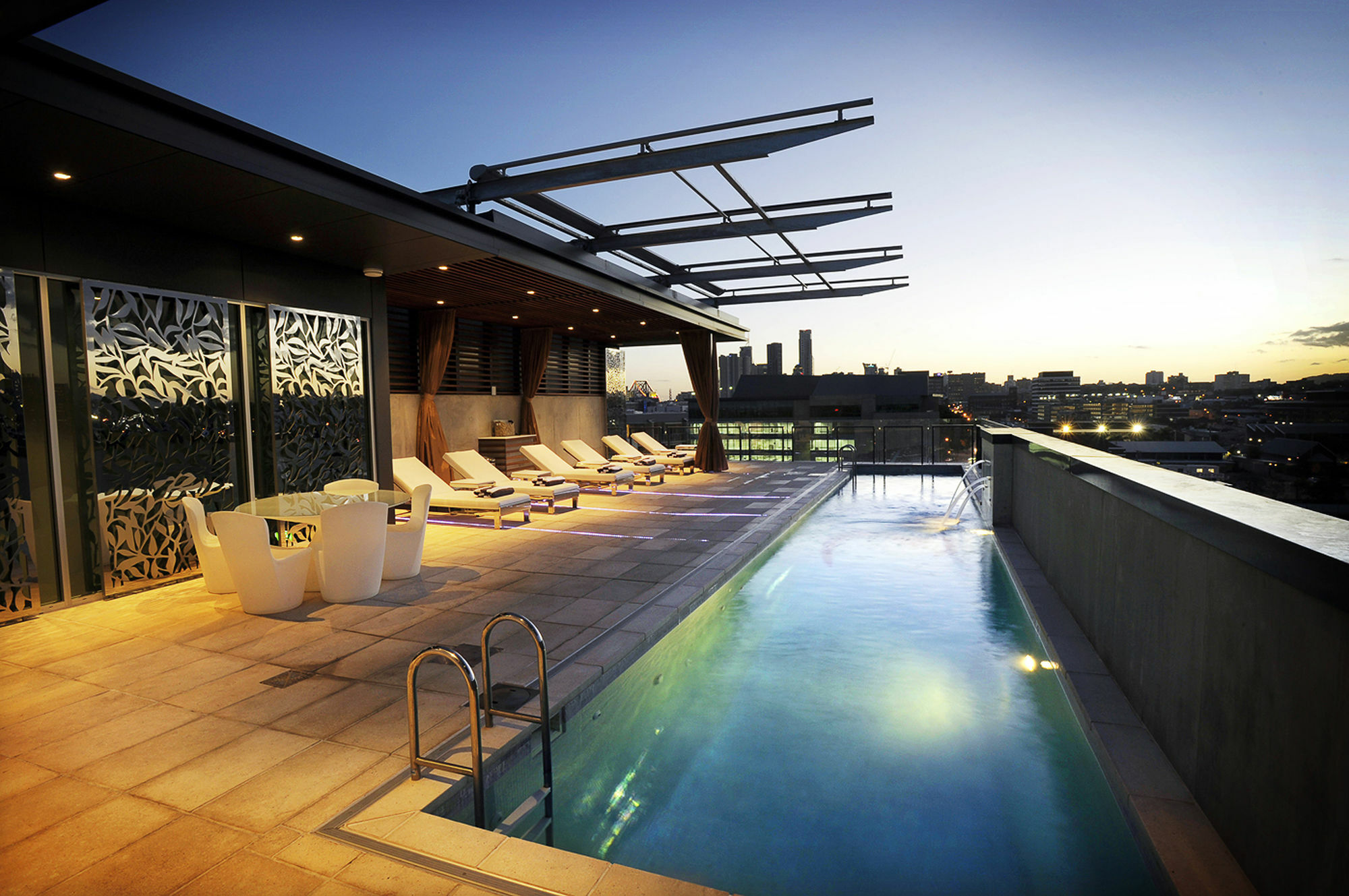 Ovolo The Valley Brisbane Bagian luar foto Rooftop pool at the Mandarin Oriental, Barcelona