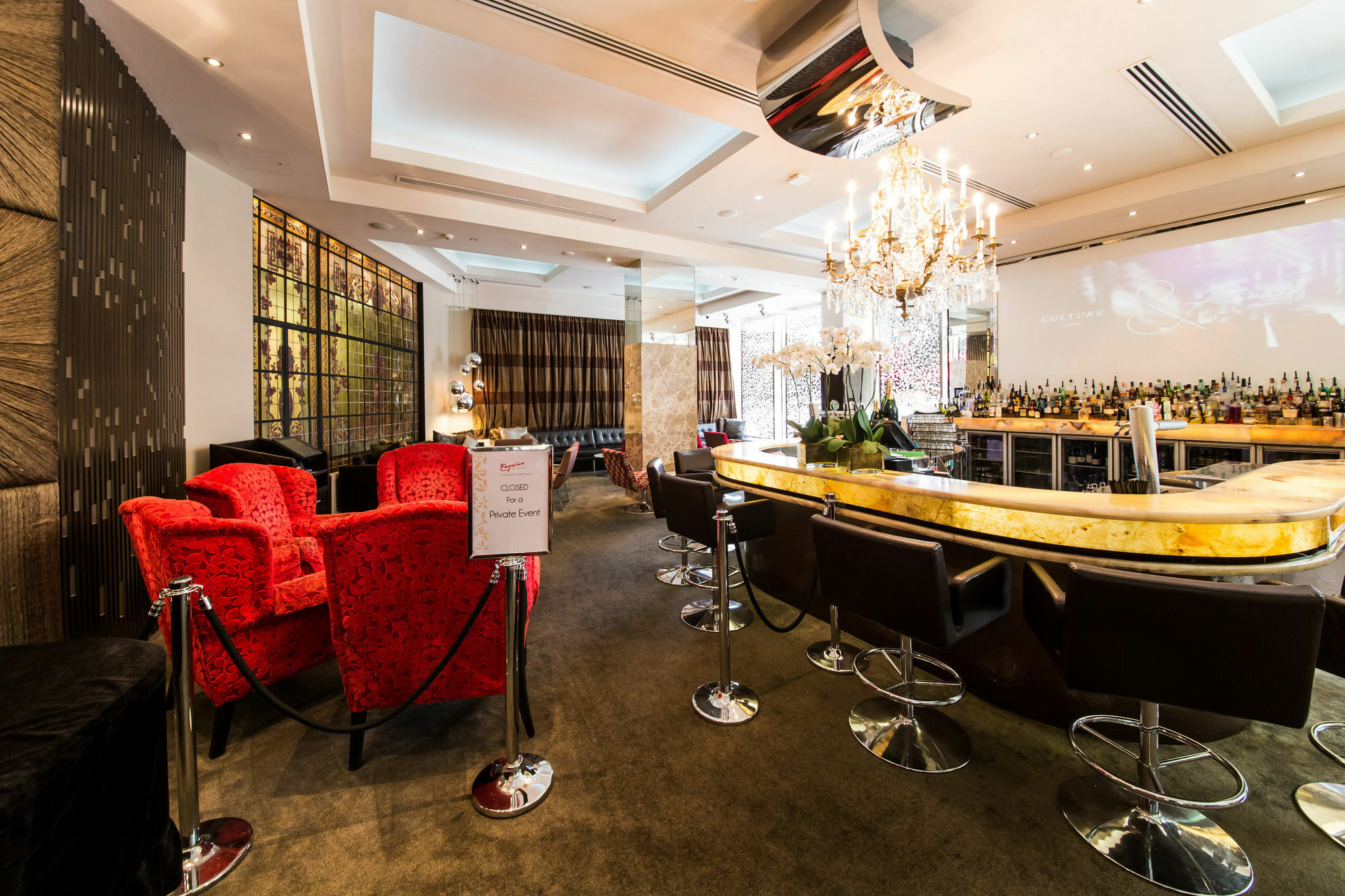 Ovolo The Valley Brisbane Bagian luar foto The bar at the Mandarin Oriental, London